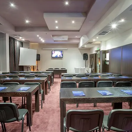Hotel Belmont &